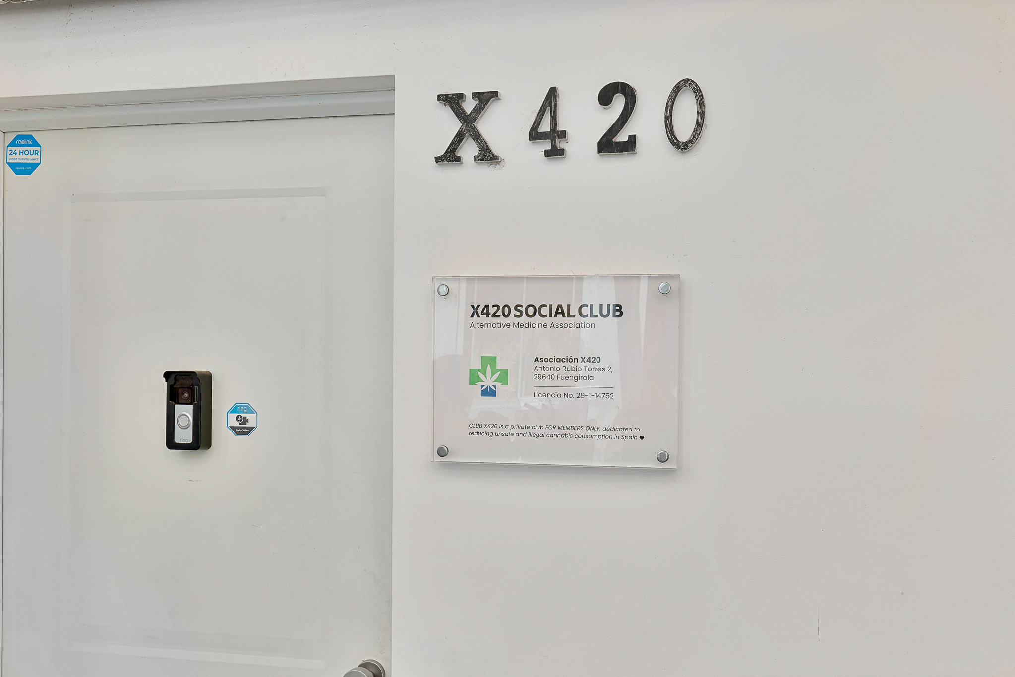 Negocio de club social en traspaso en Fuengirola